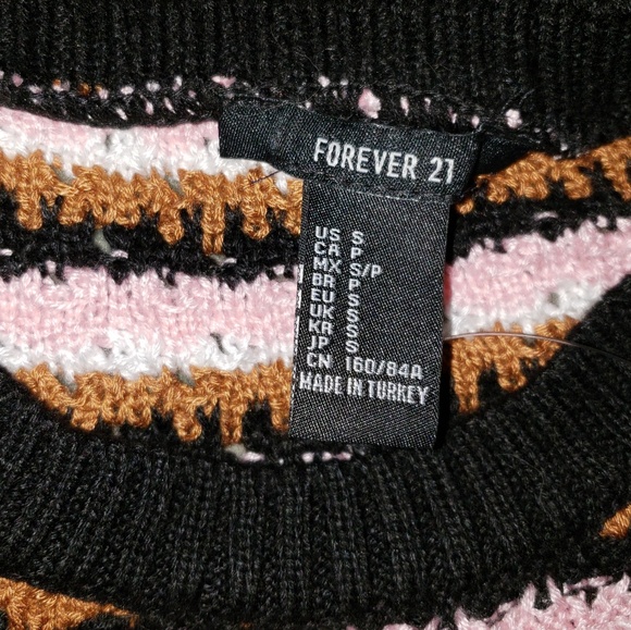 NWT Striped sweater crop top - Picture 2 of 3